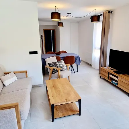 Апартаменты Cosy 2 Pieces A Plagne Montalbert, Proche Pistes Et Commerces, Avec Garage Et Wifi - Fr-1-755-19