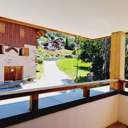 Apartment Cosy 2 Pieces A Plagne Montalbert, Proche Pistes Et Commerces, Avec Garage Et Wifi - Fr-1-755-19